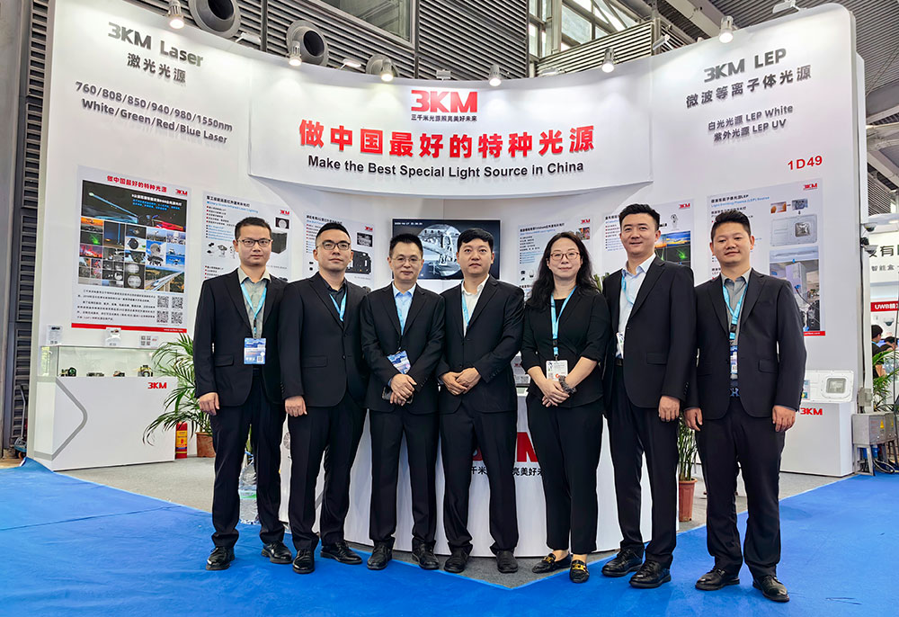 The customers and friends have happy reunion at the 3KM booth of the CPSE